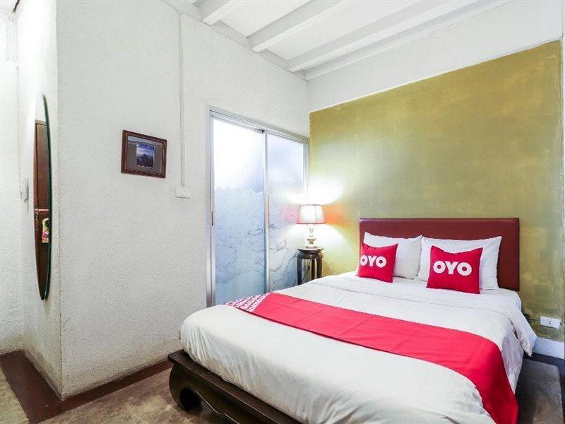 Oyo 391 Pat'S Klangviang Guesthouse Чиангмай Экстерьер фото