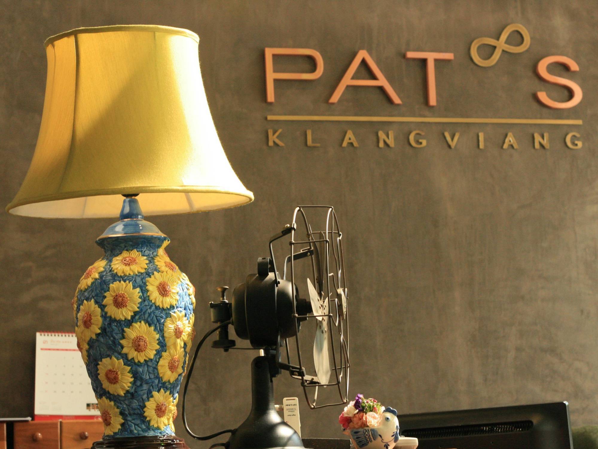 Oyo 391 Pat'S Klangviang Guesthouse Чиангмай Экстерьер фото