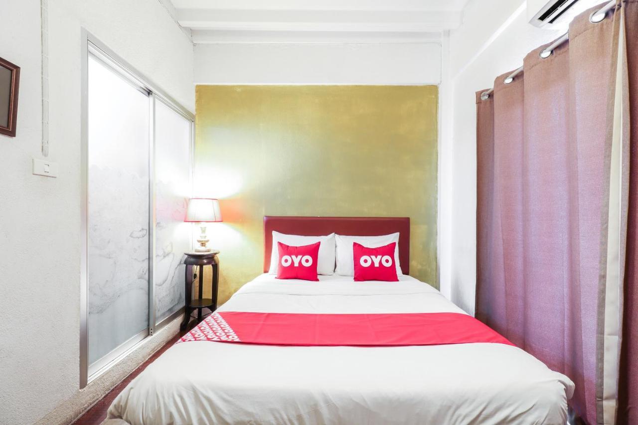 Oyo 391 Pat'S Klangviang Guesthouse Чиангмай Экстерьер фото