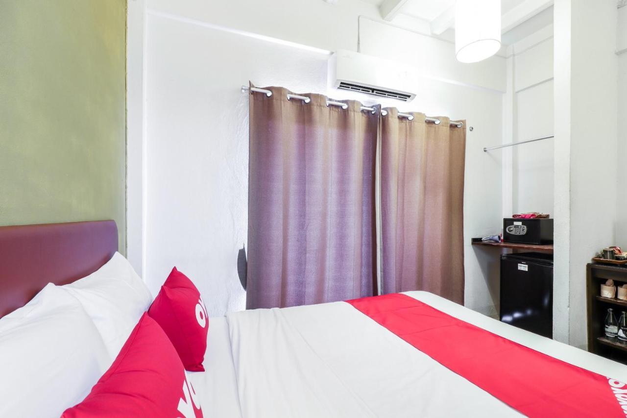 Oyo 391 Pat'S Klangviang Guesthouse Чиангмай Экстерьер фото